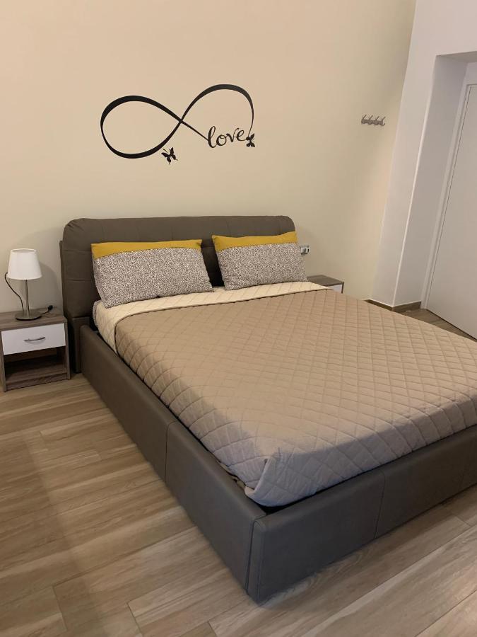 B&B Piano Romano -Con Parcheggio Privato Gratuito- Foggia Exterior photo